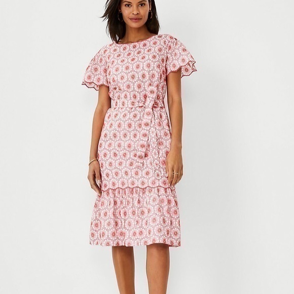 Ann Taylor red Eyelet Tie Waist Shift Dress - Picture 1 of 11